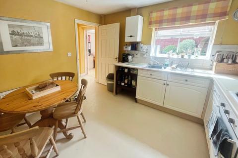 12 Aldred Gardens, Scartho Top, Grimsby, DN33 3SD