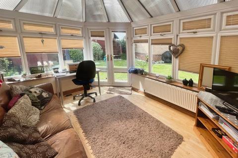 12 Aldred Gardens, Scartho Top, Grimsby, DN33 3SD