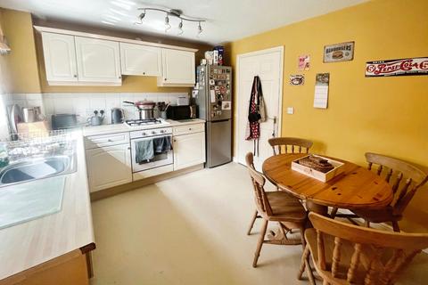12 Aldred Gardens, Scartho Top, Grimsby, DN33 3SD
