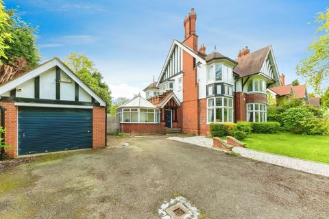 5 bedroom detached house for sale, Park Drive, Lincolnshire DN32