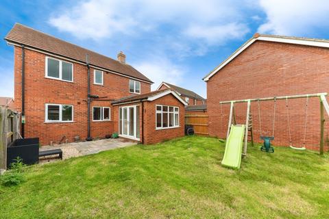 4 bedroom detached house for sale, Pasture Lane, Grimsby DN33