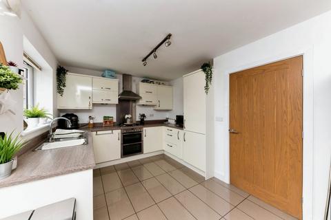 4 bedroom detached house for sale, Pasture Lane, Grimsby DN33