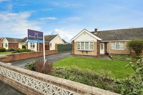 2 bedroom bungalow for sale, Clyfton Crescent, Lincolnshire DN40