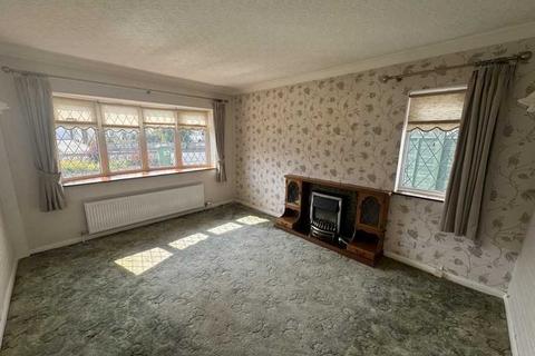 2 bedroom bungalow for sale, Clyfton Crescent, Lincolnshire DN40