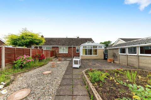 2 bedroom bungalow for sale, Clyfton Crescent, Lincolnshire DN40