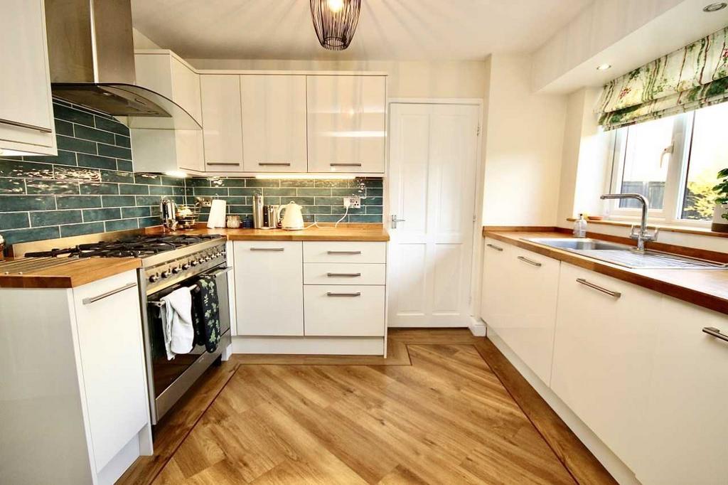Kitchen/ Diner