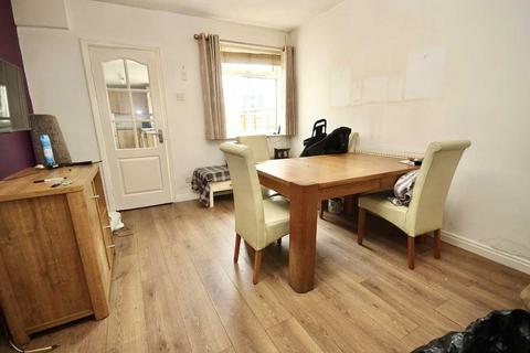 5 Belmangate, Guisborough, TS14 7AB