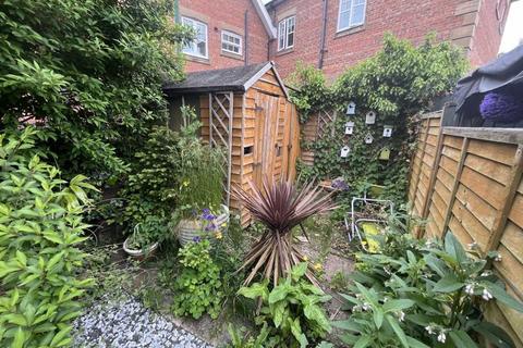 5 Belmangate, Guisborough, TS14 7AB