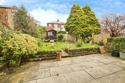 14 Crestfield Drive, Halifax, HX2 7HG