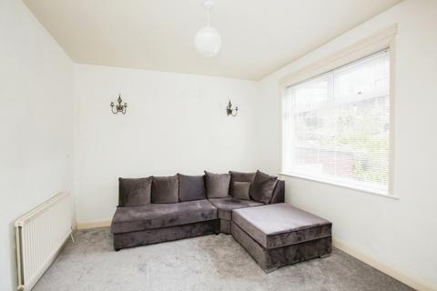 14 Crestfield Drive, Halifax, HX2 7HG