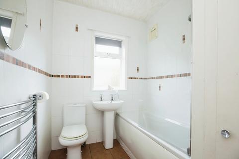 14 Crestfield Drive, Halifax, HX2 7HG