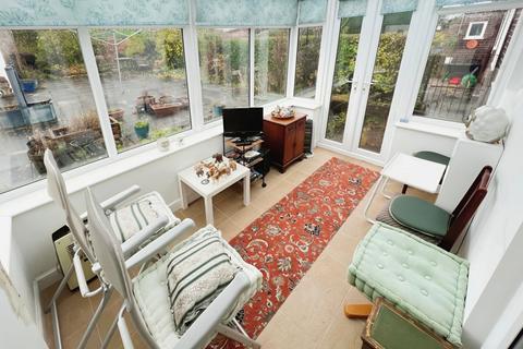 400 Turnhurst Road, Packmoor, Stoke-on-trent, ST7 4QQ