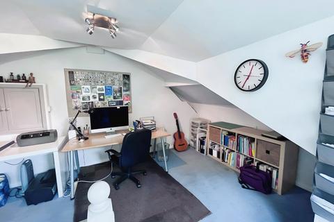 14 - 16 Birchcliffe, Hebden Bridge, HX7 8JA