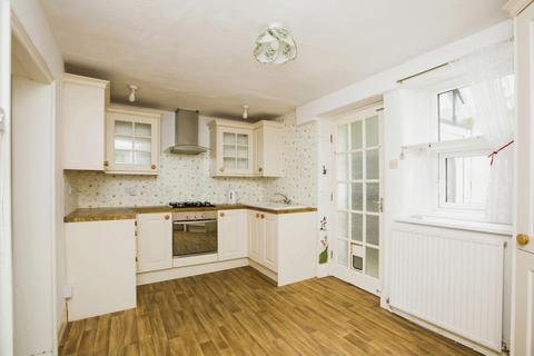 4 bedroom semi-detached house for sale, Hollins Road, Halifax OL14