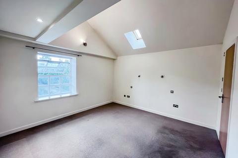 2 bedroom penthouse for sale, Hebble End, West Yorkshire HX7