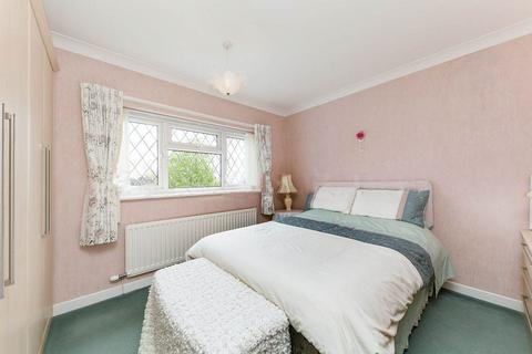 42 Balmoral Drive, Holmes Chapel, Crewe, CW4 7JQ
