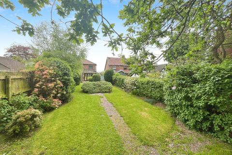 2 bedroom semi-detached house for sale, Middlewich Road, Holmes Chapel CW4