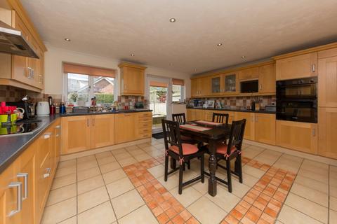 4 bedroom detached house for sale, Nether Lea, Cranage CW4