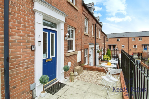 3 bedroom terraced house for sale, Wallcroft Gardens, Cheshire CW10