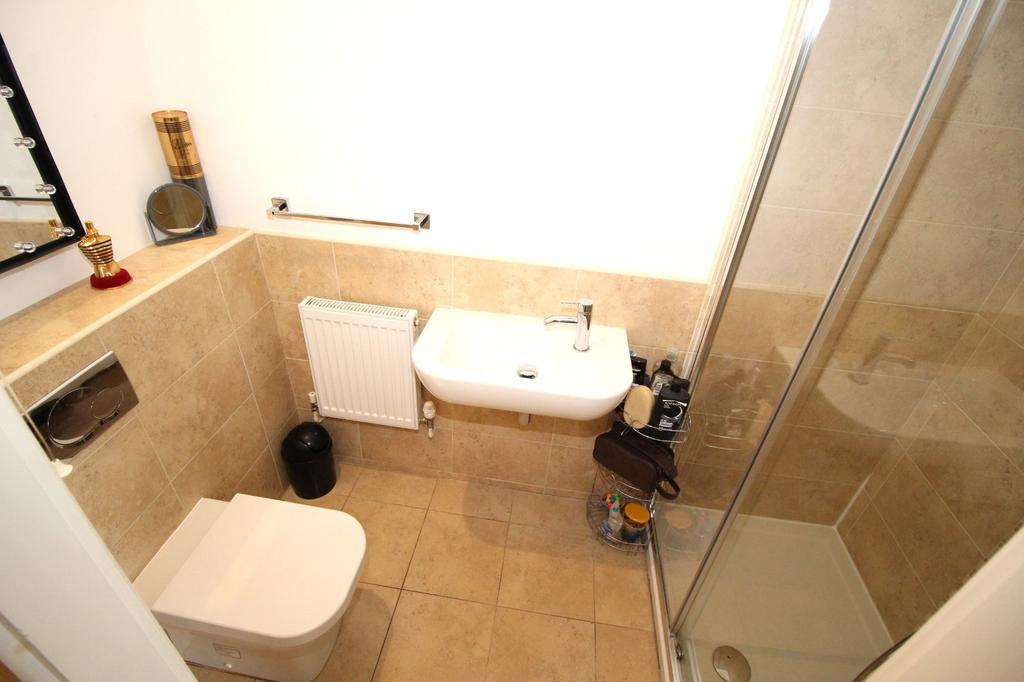 En Suite Shower Room