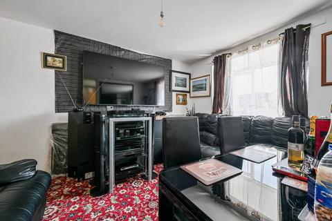 1 bedroom flat for sale, Erwood Road, Charlton, London, SE7