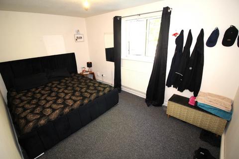 11 Agincourt, Hebburn, NE31 1AN