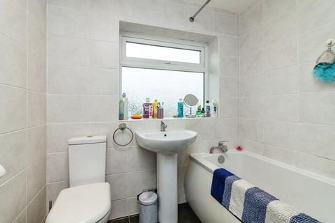 18 Tansley Drive, Sheffield, S9 1LH