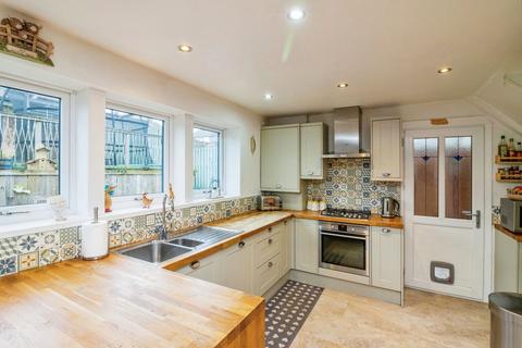 3 bedroom semi-detached house for sale, Wellgreen Road, Sheffield S6