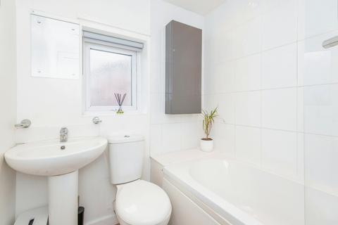 41 Everingham Crescent, Sheffield, S5 7LL