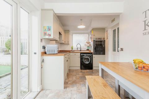 90 Sandstone Road, Sheffield, S9 1AG