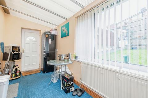 92 Sandstone Road, Sheffield, S9 1AG