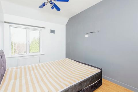 48 Everingham Crescent, Sheffield, S5 7LL