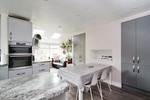 93 Airedale Road, Sheffield, S6 4AW