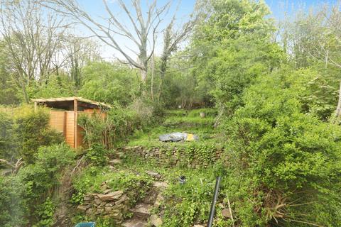 57 Beacon Road, Sheffield, S9 1AB