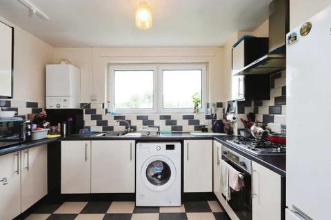 31 Firshill Close, Sheffield, S4 7BL