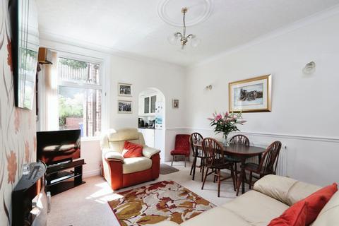 125 Dixon Road, Sheffield, S6 4GA
