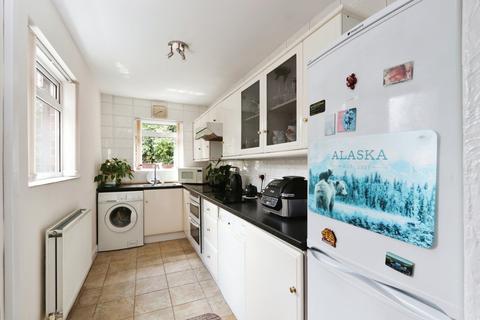 125 Dixon Road, Sheffield, S6 4GA