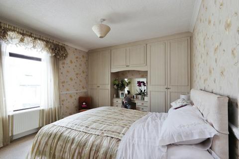 125 Dixon Road, Sheffield, S6 4GA