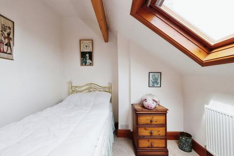 125 Dixon Road, Sheffield, S6 4GA
