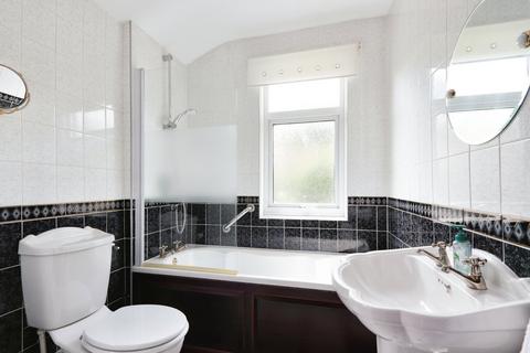 125 Dixon Road, Sheffield, S6 4GA
