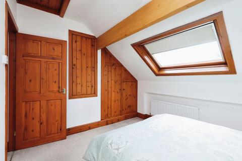 125 Dixon Road, Sheffield, S6 4GA