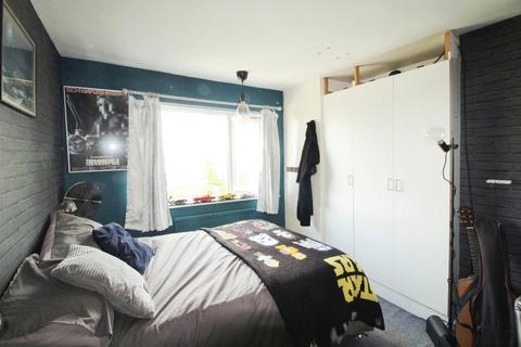89 Sandstone Road, Sheffield, S9 1AF
