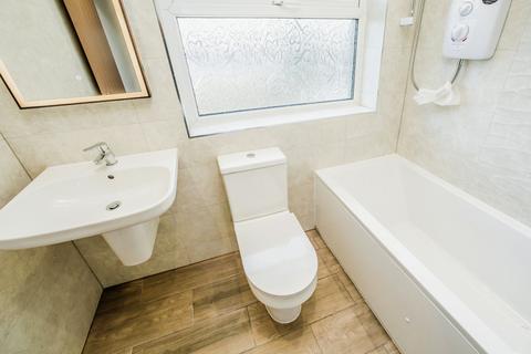559 Wakefield Road, Huddersfield, HD5 9XW