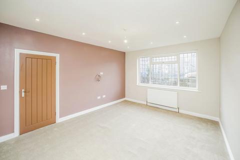 559 Wakefield Road, Huddersfield, HD5 9XW