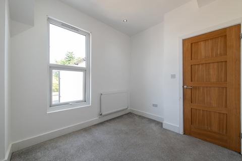 22 Park Road, Gravesend, DA11 7PR