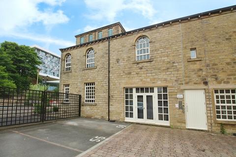 Commercial Street, West Yorkshire HD1