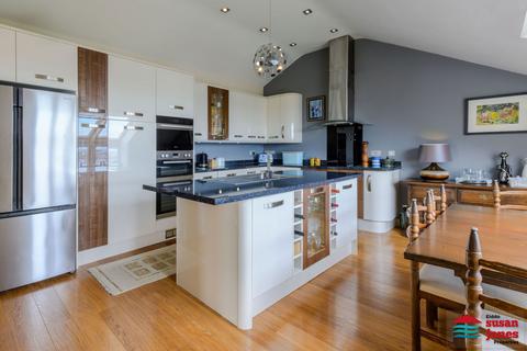 3 bedroom penthouse for sale, Penthouse, Bryn Hafan, Pwllheli, LL53