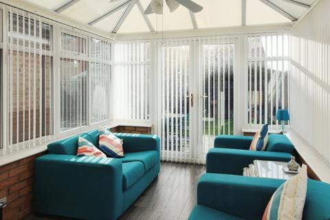 12 Frensham Close, Kingswood, Hull, HU7 3JD