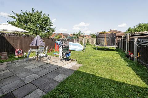 3 bedroom terraced house for sale, Ganstead Grove, East Yorkshire HU9