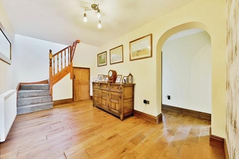 4 bedroom detached house for sale, Pitt Lane, Hull HU12